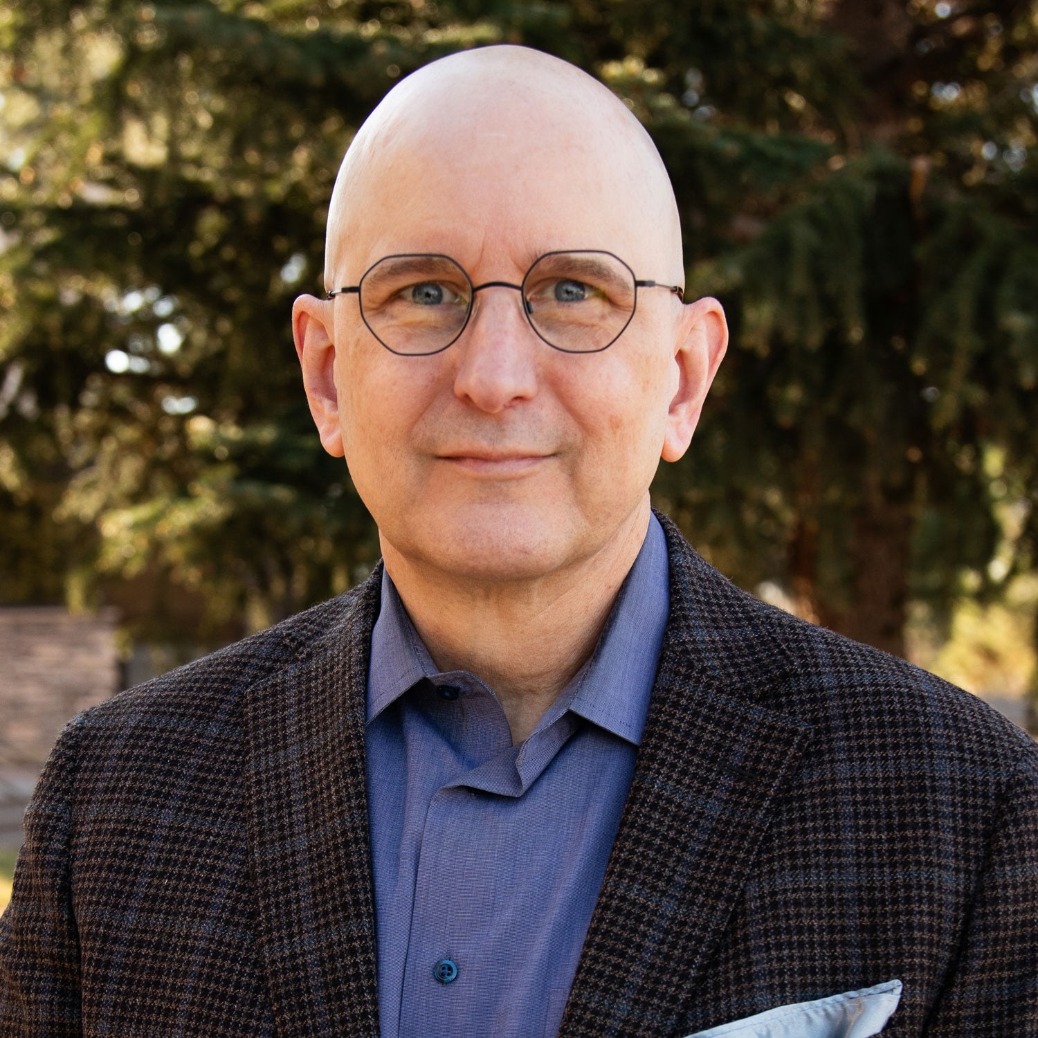 Senior Pastor Chris Hodge portrait
