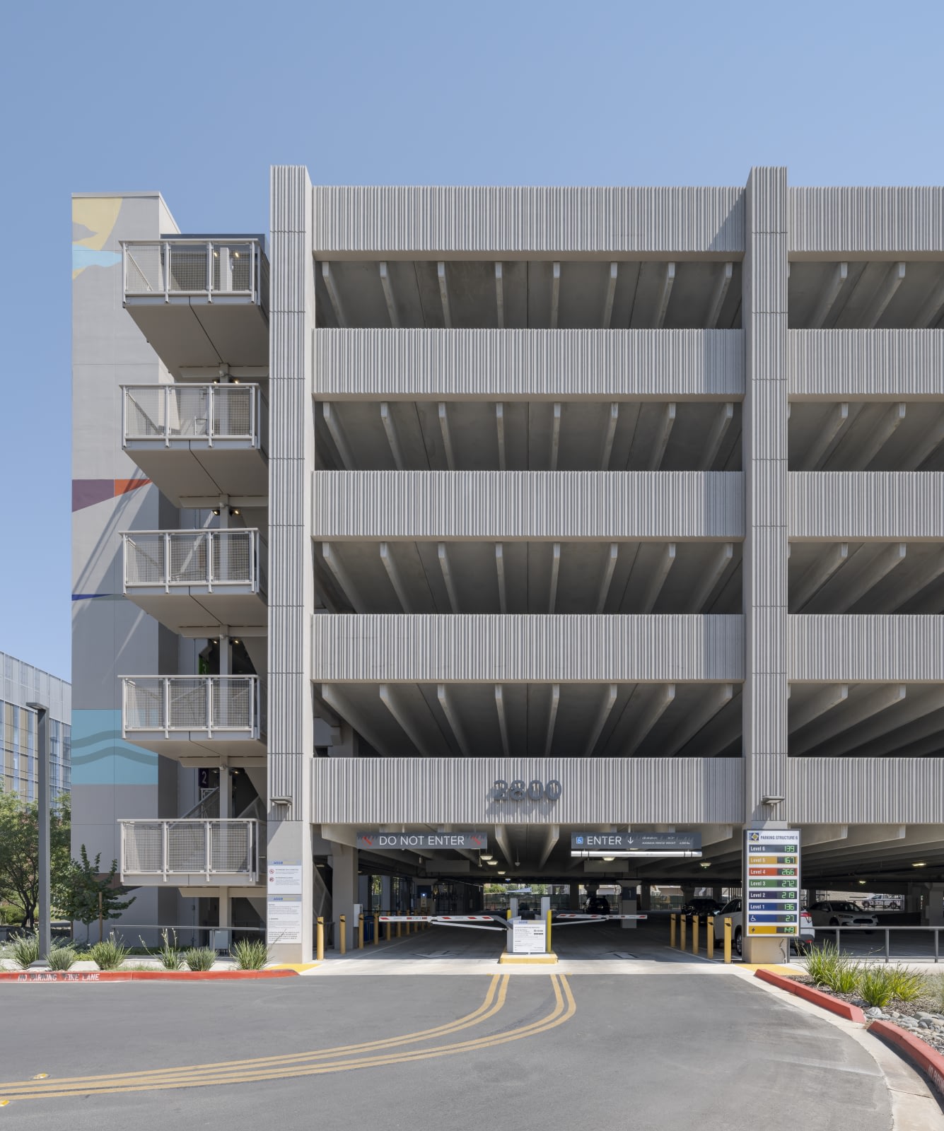 UCDH Aggie Square 6 a parking structure that is a perfect example of PARC