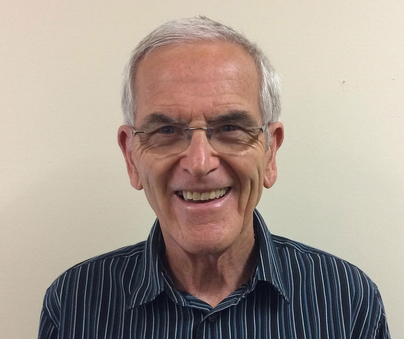 Headshot of Sandy Robertson